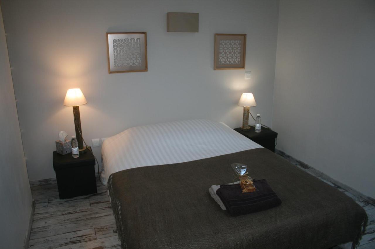 Chambre Chez L'Habitant Avec Spa Et Petit-Dejeuner En Lisiere De Foret Le Teich Exterior photo